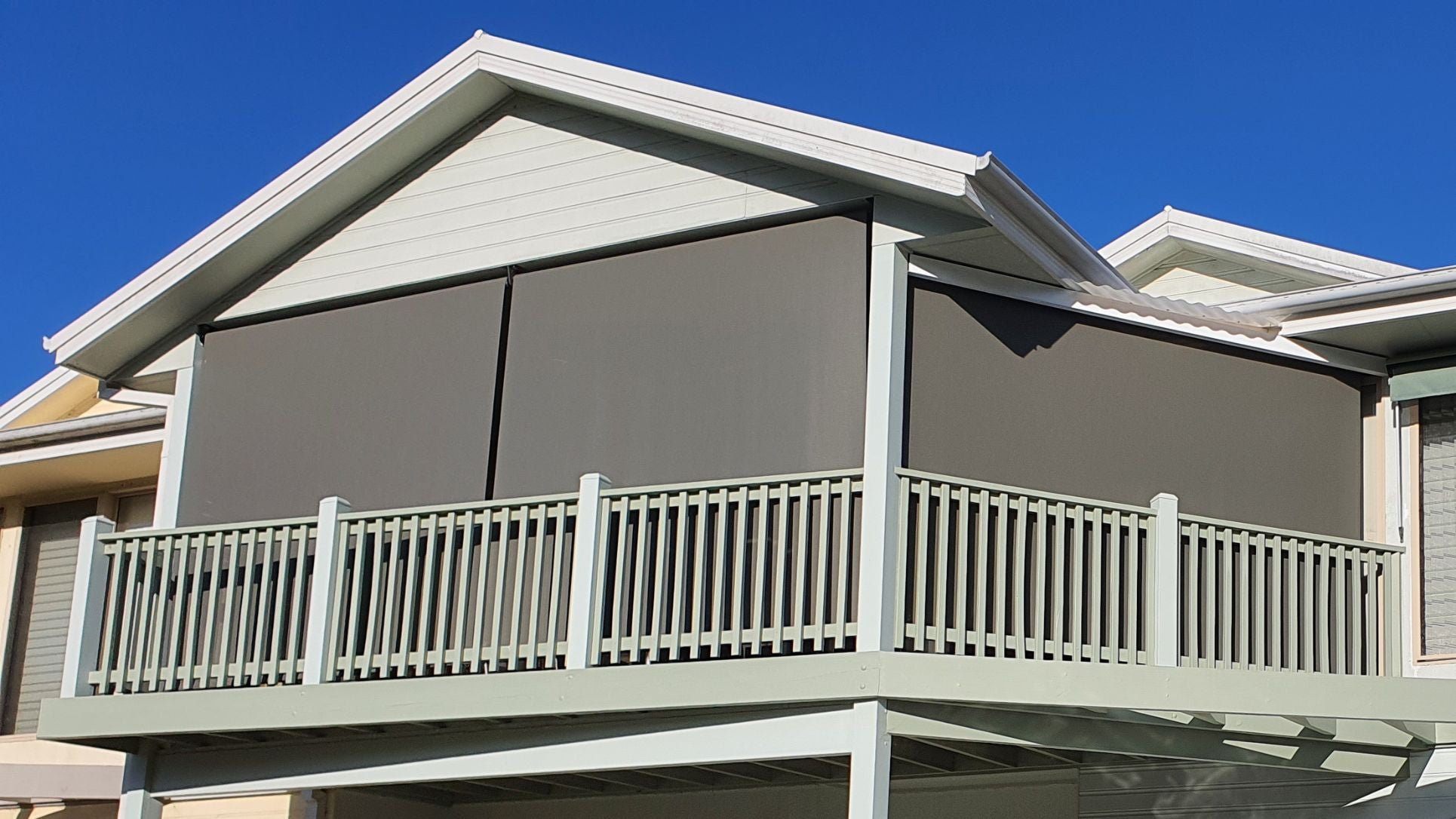Install outdoor shade blinds with ease