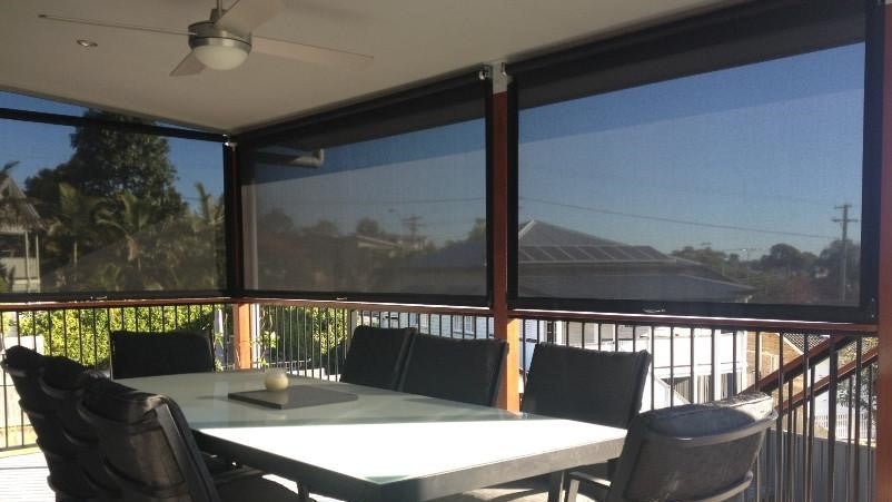 Ziptrak Outdoor Blinds with premium outdoor fabric delivering privacy shade for contemporary home exteriors – Ozrite