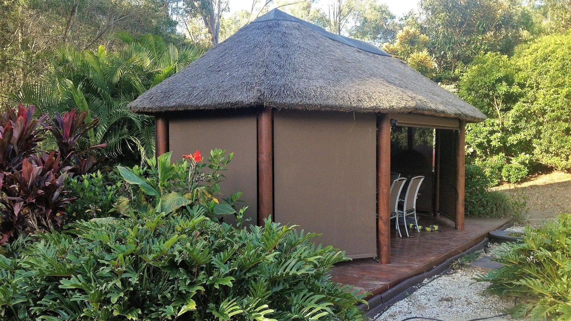 Alfresco roller blinds for versatile outdoor use