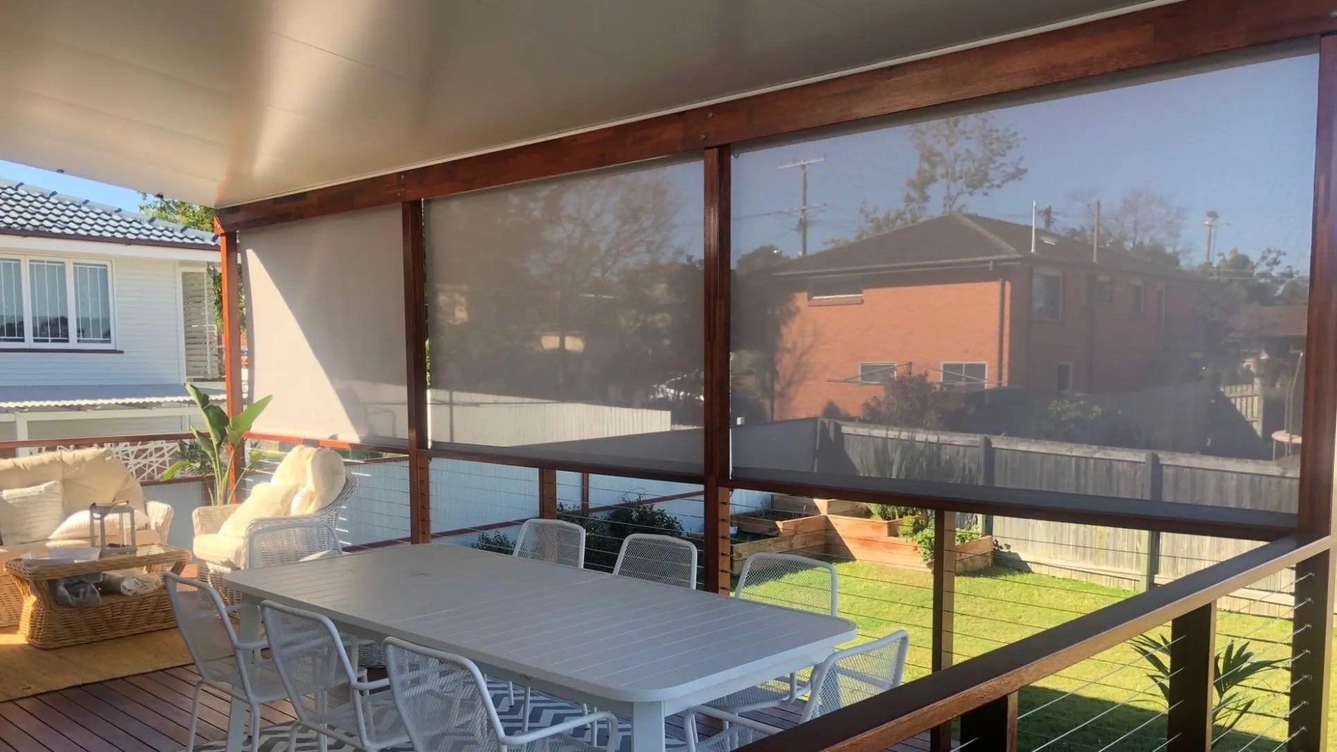Electrically operated outdoor roller blinds