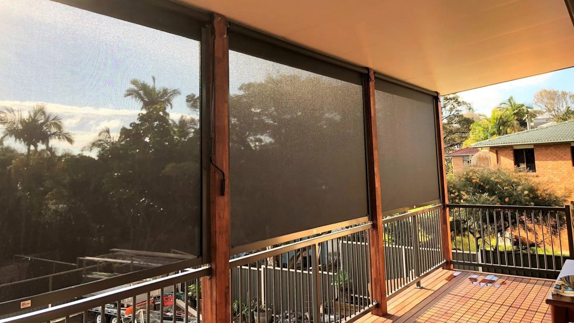 Patio blinds to complement your outdoor décor
