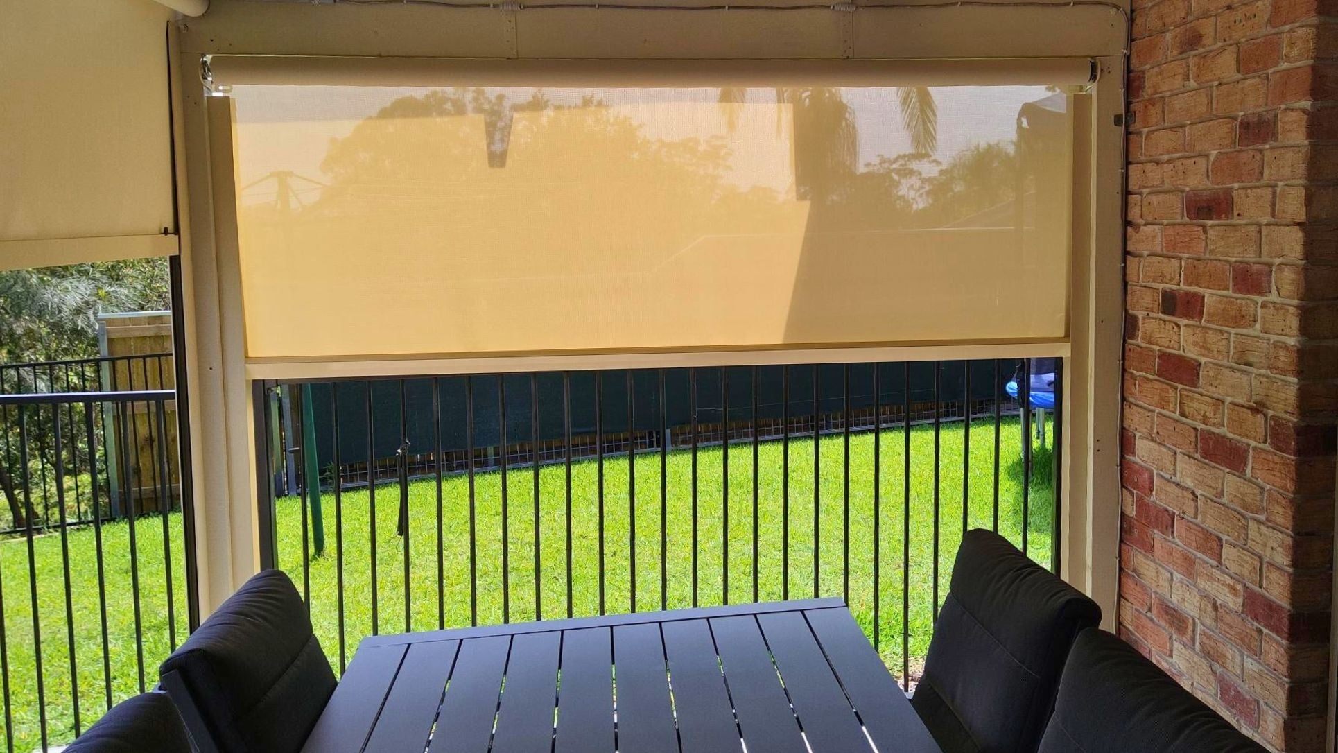 Create an inviting outdoor space with café blinds