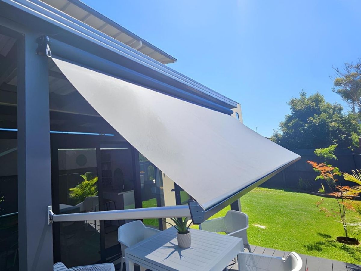 Pivot Arm Awning - Ozrite – DIY Outdoor Blinds Online