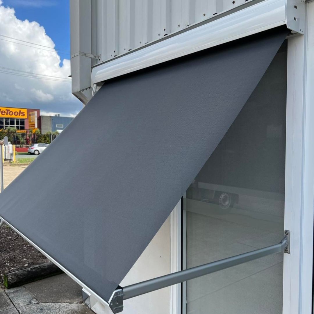 Pivot Arm Awning - Optional Headbox