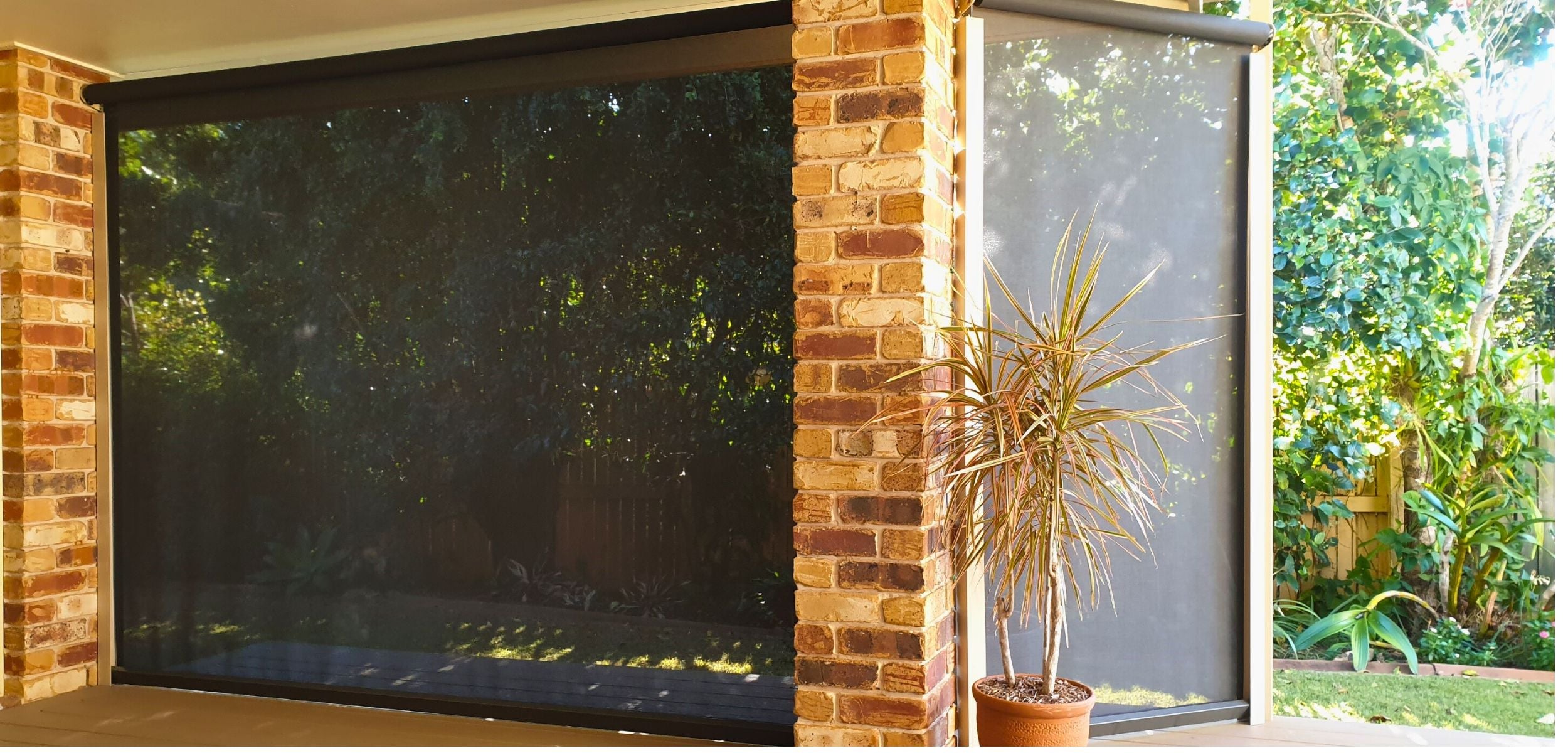 Create a cozy atmosphere with our Café Blinds.
